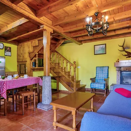 Casa De Aldea La Besana *