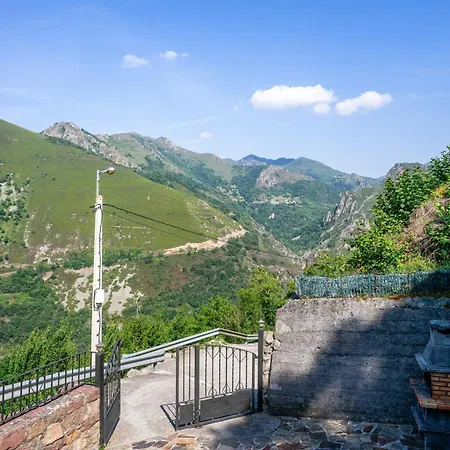 Lantställe Casa De Aldea La Besana *